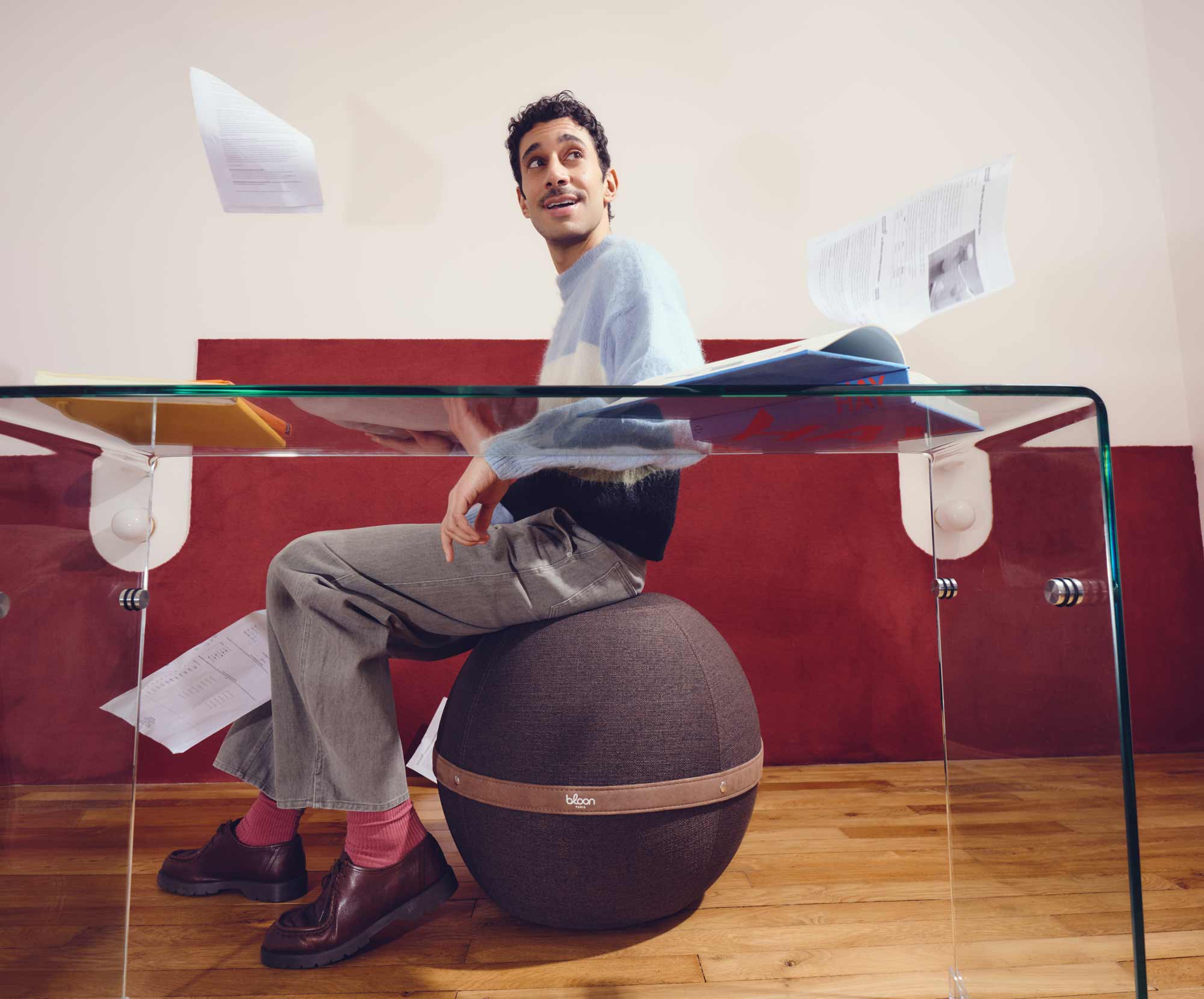 Le Bloon, assise active
